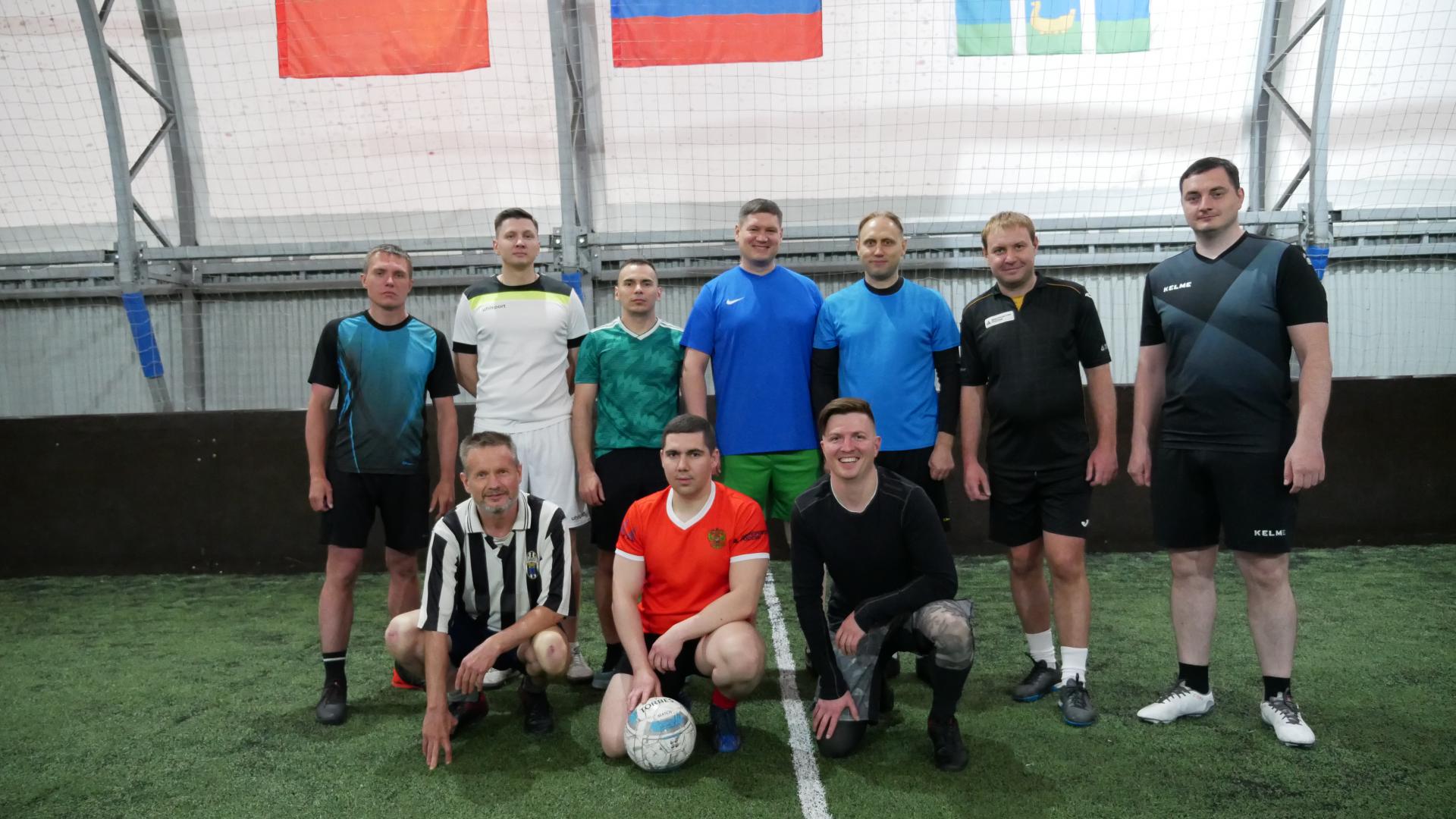 На стадионе «Труд» г. Мытищи состоялась тренировка футбольной команды ФГБУ «ВНИИР»